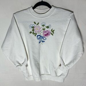 Vintage Variations White Crew Neck Sweatshirt with Floral Cross Stitch XS